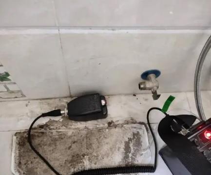 延津屋顶漏水维修公司分享下卫生间漏水的危害及解决方法